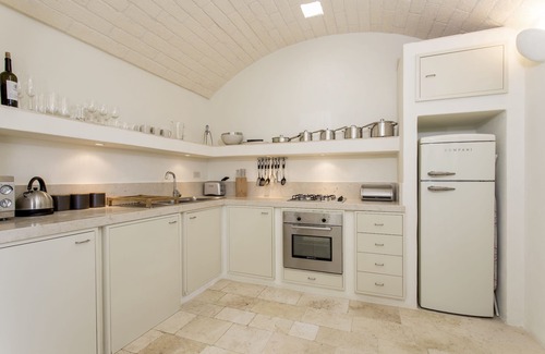 L'Assunta Villa | Trullo de lujo con WIFI, piscina privada y espectaculares vistas panorámicas al mar.