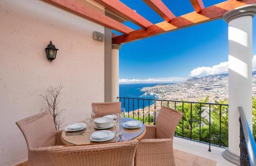 Sao Goncalo Apartamento | Luxury two bedroom Palheiro Village by HR Madeira