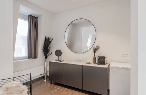 Kristus-Koning Apartamento | Luxury two-room suite with balcony near city center