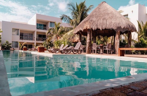 Municipio de Progreso Apartamento | Luxury unit by the Pool, Fiber Optic, 70m to Ocean