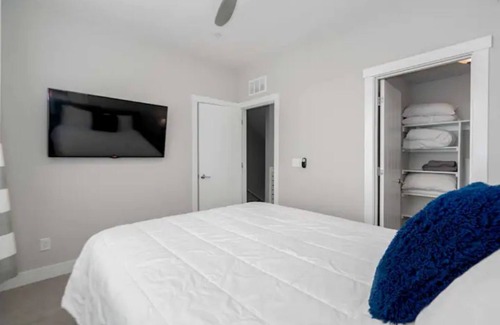 Northfield Casa | Luxury/Urban Oasis,Rooftop Deck, Mountain View’s