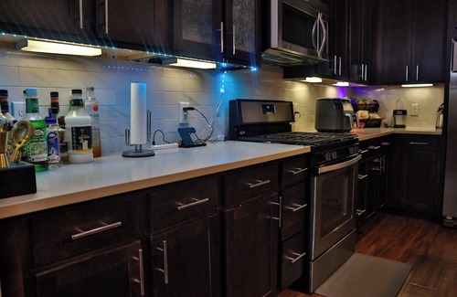 Energy Corridor Apartamento | Luxury Urban Upscale 1-bedroom apt in Energy Corridor 15 minutes from Downtown.