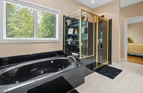Daphne Casa | LUXURY Vacay! Secluded, Events Welcome, Waterpark + Golfing Nearby, Wifi, Slp 25