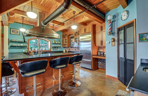 Vashon Island Casa | Luxury Vashon Vacation Rental w/ Beach Access!