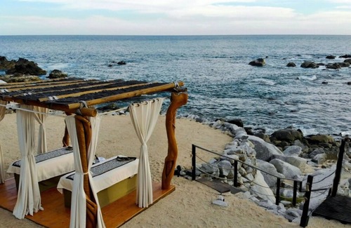 Los Cabos Apartamento | Luxury VE3 3 bedrooms 1 x King Bed & 2 bed x 2 Queen Beds Balcony & Plunge pool