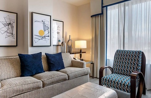 Las Vegas Complejo | Luxury Vegas Resort - Formula 1 Weekend - 4 Nights No Resort Fee!