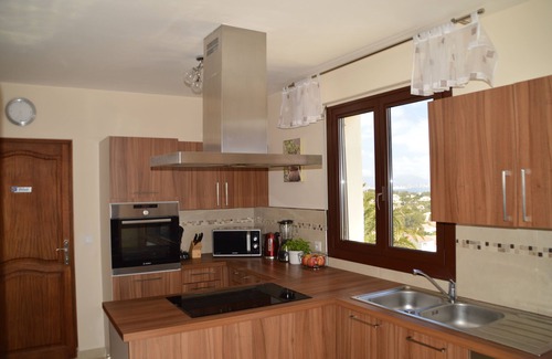 Les Issambres Villa | Villa de lujo, vista panorámica al mar, piscina climatizada, aire acondicionado.