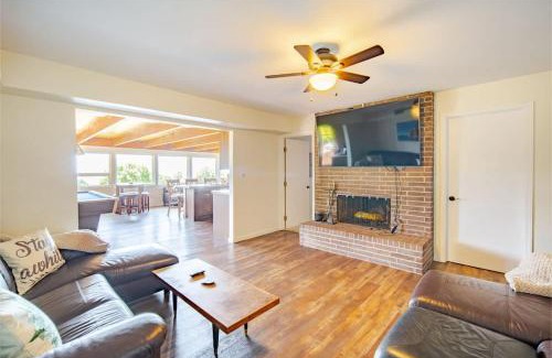 Mount Helix Casa | Luxury View Home Perfect for SD Getaway Sleeps 12