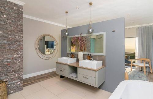 Knysna Casa | Luxury Views + Excellence - Pezula no Loadshedding