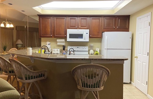 Folly Field Villa | Luxury Villa in Ocean Palms includes Westin Hotel amenities, golf and pickleball
