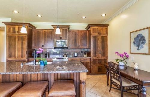 Poipu Villa | 3BR / 3BA Villa de lujo con piscina y aire acondicionado - Corto paseo a las playas