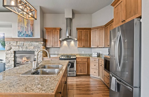 Bear Crossing Casa | Luxury Villa 745I Hot Tub I Great Views I Best Price I FREE Adventures Daily