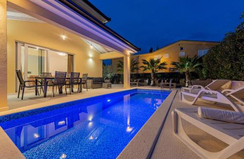 Vir Villa | Luxury Villa Agape Ellita