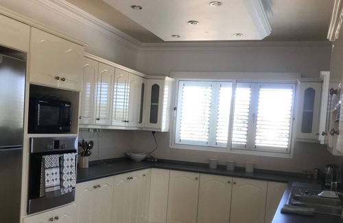 Nicosia Casa | Lapta Australian Villa, NUEVO, 5 dormitorios con piscina propia muy privada