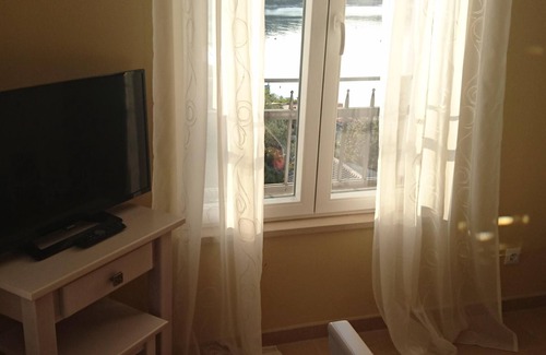 Sevid Villa | Villa de lujo junto al mar, piscina privada, aeropuerto 30 min. 12 personas Vistas al mar, jardín.