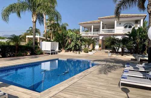 Alhaurín el Grande Villa | Luxury villa w/ stunning views in 2 acres of rural countryside - 30m from coast
