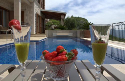 Lapcici Villa | Luxury Villa Flower