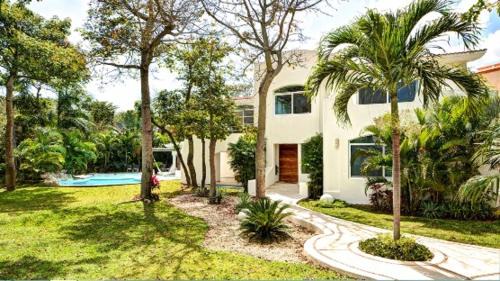 Área de Playacar Fase II Villa | Luxury Villa in Playacar