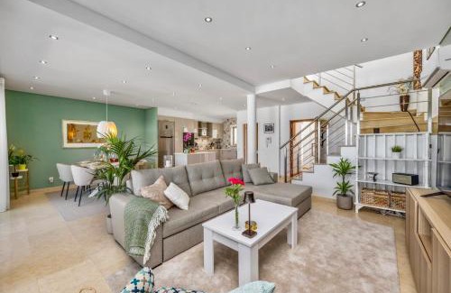 Vilamoura Casa | Luxury Villa in Serene Location with Pool & Private Garden