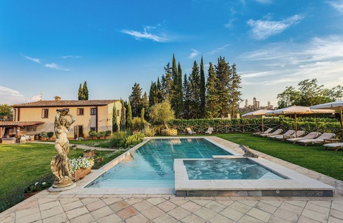 San Gimignano Villa | VILLA DE LUJO IRIS SAN GIMIGNANO, 6 habitaciones con baño privado, piscina, sauna, SPA, gimnasio