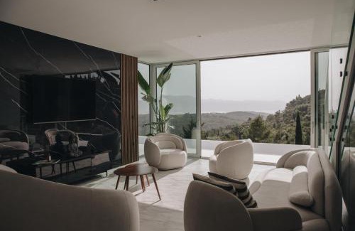 Zrnovo Villa | Luxury Villa Morello Korcula 1 with heated pool, gym, sauna
