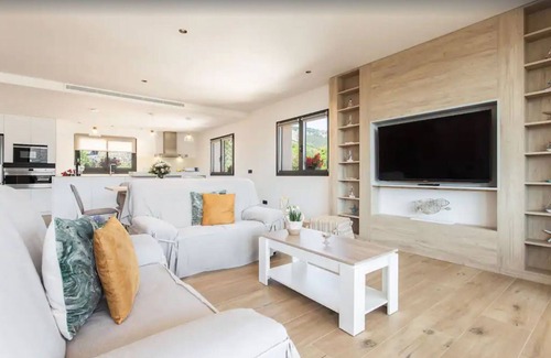 Sóller Villa | Villa de lujo Ona con vistas al mar y a la montaña, piscina, A/C, Wi-Fi, jardín, terraza y balcón