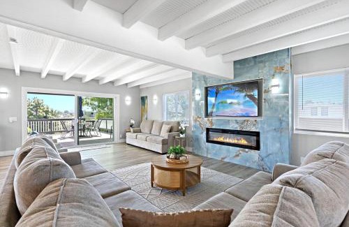 Vista Casa | LUXURY VILLA - SLEEPS 24 - PRIVATE POOL & HOT TUB Beaches Legoland Views!