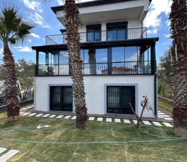 Ayvalik Apartamento | Luxury Villa to the Sea on the Island of Cunda,PEARL MANSİON