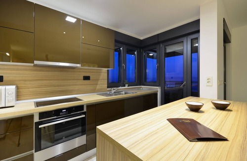 Veliko Brdo Casa | Villa de lujo con vistas a Makarska, piscina infinita climatizada, vistas a la montaña y al mar, barbacoa ...
