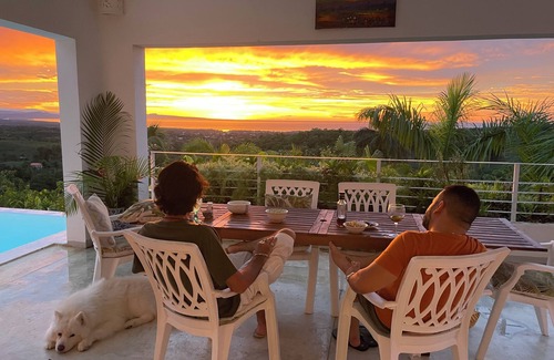 Rio San Juan Villa | Villa de lujo con vistas panorámicas mar y campo