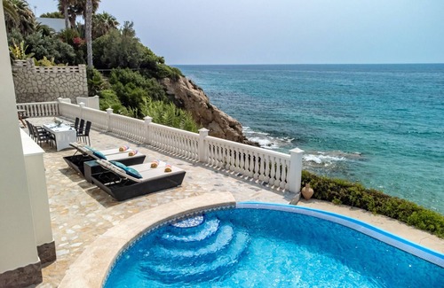 Coveta Fuma Casa | Villa de lujo con piscina privada, directamente sobre el mar, escaleras al mar y.