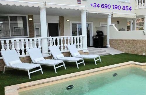Los Cristianos Villa | Luxury villa with private pool and cinema by Vapagó Tenerife
