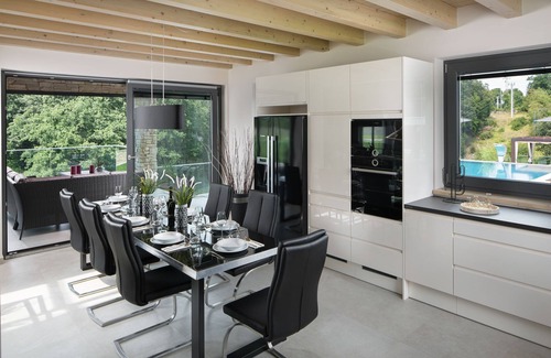 Jursici Casa | Luxury villa with heated outdoor pool and maximum privacy