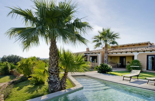 Castelvetrano Villa | Villa de lujo con piscina 8 plazas jardín privado