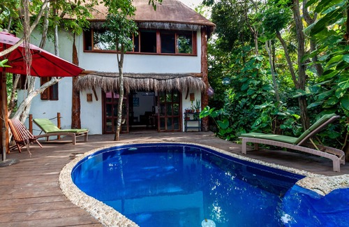 Ejidal Villa | Luxury Villa With Pool and Jacuzzi