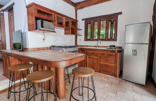 Ejidal Villa | Luxury Villa With Pool and Jacuzzi