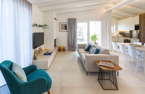 Santa Maria del Focallo Villa | Villa de lujo con piscina, primera línea de playa, Porto Ulisse