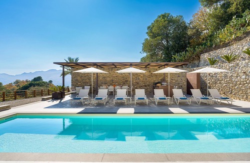Savoca Villa | Villa de lujo con piscina a pocos km de Taormina