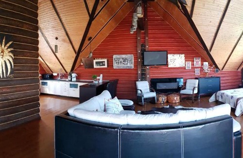 Chernovtsy Villa | Luxury Villa with pool and sauna