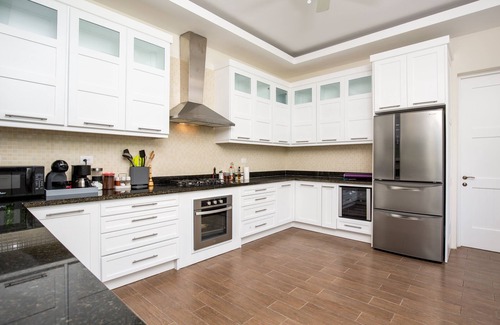 Punta Cana Villa | Villa de Lujo de 5 Habitaciones con Servicio de limpieza y Cocinera Incluida