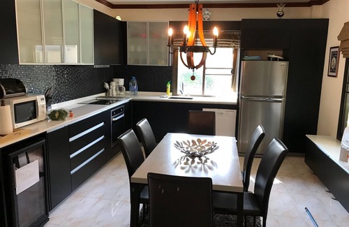 Hua Hin Villa | Villa de lujo con piscina privada, SPA, 3 dormitorios, 3 baños, 2 terrazas.
