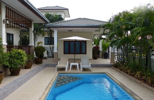 Hua Hin Villa | Villa de lujo con piscina privada, SPA, 3 dormitorios, 3 baños, 2 terrazas.