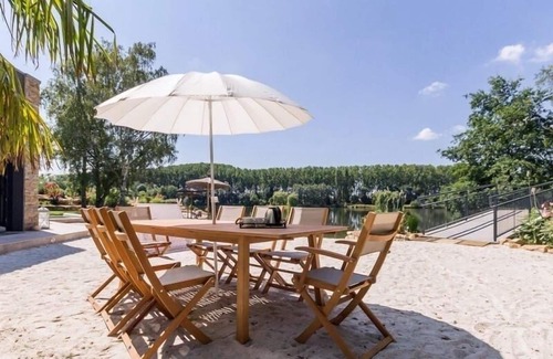 Ligne Cabaña | Escapada en villa con piscina privada, spa y sauna entre Nantes y Ancenis, paraíso natural