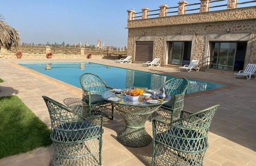 Ain Chkef Villa | Villa de lujo con piscina privada sin vecinos.