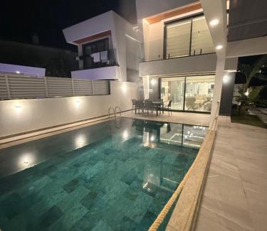 Sifne Mahallesi Apartamento | Luxury Villa with Private Pool Çeşme Sifne Alaçatı