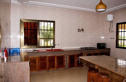 Lome Villa | Villa de lujo con piscina a 35 km de Lomé en el camino a Kpalimé