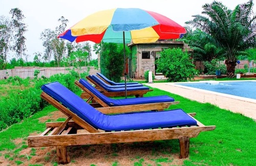 Lome Villa | Villa de lujo con piscina a 35 km de Lomé en el camino a Kpalimé