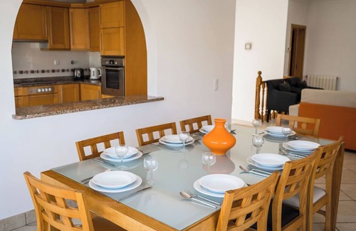 Albardeira Villa | Villa de lujo con vista al mar, piscina climatizada, aire acondicionado, cerca de la playa, puerto deportivo y ciudad