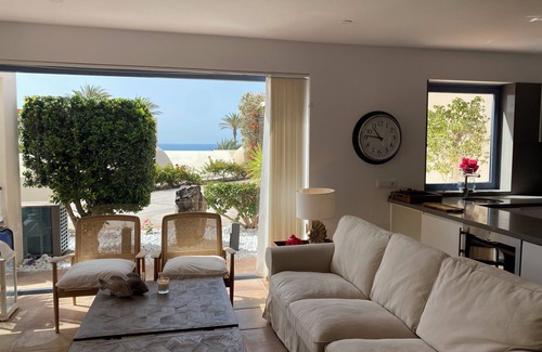 Bahia Calma Casa | Luxury Villa With Wonderful Oceanview, Private Heated Pool & Wifi