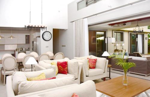Port Chambly Villa | Luxury Villas at Royal Park